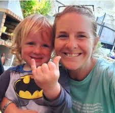 MEET OUR TEAM OF VOLUNTEERS Next up Anna.. a familiar face and now a new  member of our team! Name: Anna Gabay How long have you been volunteering  for PACS? Starting in