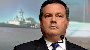 Minister stands by denying health coverage to failed refugees