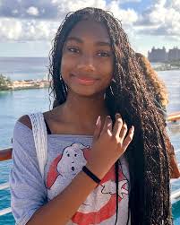 Nicole Ricca's Instagram, Twitter & Facebook