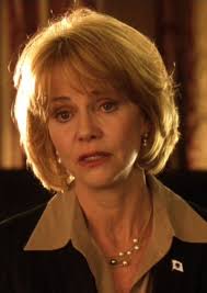 Fan Casting Sally Field as Dr. Lillian Thurman in Donnie Darko (2011)