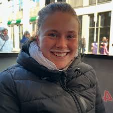 Ich verabschiede mich in diesem Jahr nach der Rückkehr✈️ von unserem  Kurztrip nach Nizza, Südfrankreich. Habt einen schönen Silvesterabend und  rutscht gut ins neue Jahr 🍀🚀 See you next year! Very best