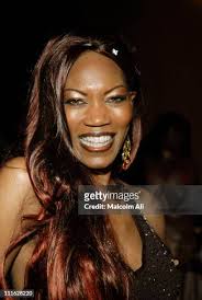 16 Photos & High Res Pictures