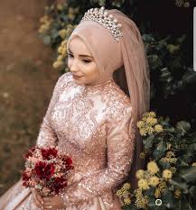 It's common knowledge that islamic people pay a great deal of attention to aesthetic appeal and neatness of the attires. 22 Ideas For Hijabi Wedding Dress Zahrah Rose
