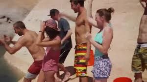 His tighty whities were up to his shoulder blades. Redes Sociales Los Gifs Mas Divertidos Del Ano Ii