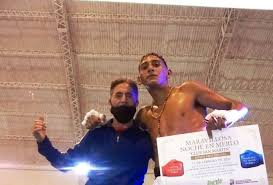 Clara victoria de Marcelo Tagua Puebla ante Maravilla Pérez en su debut  como profesional