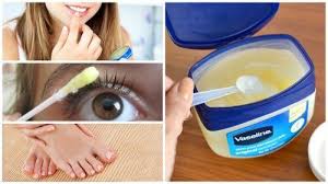 7 Astuces Beaute Avec De La Vaseline Pour Rester Belle In 2020 Vaseline Benefits Of Vaseline Homemade Beauty Tips