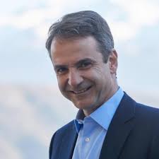 Από τον μάρτιο του 2004, είναι εν ενεργεία βουλευτής με τη νέα. Kyriakos Mhtsotakhs Gia Roybikwna Hmerhsia Gnwmh