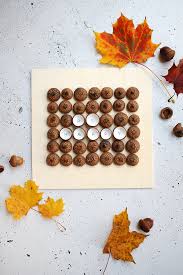 Wir sammeln alle anzeigen von hunderten kleinanzeigen portalen für dich! Do It Yourself Schlichte Herbstdeko Mit Eicheln Selbst Machen