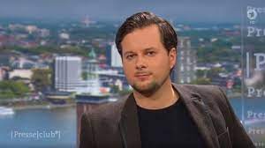 Seit über einem jahrzehnt beschäftigt er sich mit. Presseclub Zu Rechtem Terror Journalisten Werden Ubel Beschimpft Stern De