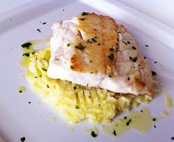 Check spelling or type a new query. Lomo De Lubina A La Plancha Con Salsa De Ajo Y Aceite Salsa De Ajo Comida Etnica Lubina