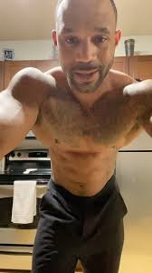 Very excited for the second episode of TIPS&TEES. The last episode was  about how to prep chicken and I wanted to go more into detail about  prepping nutrition as a whole! I hope y’all enjoy 😁, Tee of ...