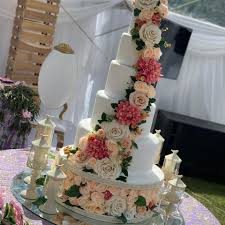 Cakes 240 fruits 14 strawberries 6 butters 3. Best 5 Wedding And Introduction Kwanjula Cake Bakers And Designers Of 2019 In Uganda Parties And Events