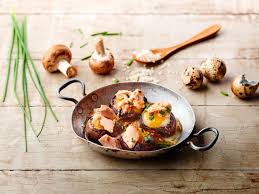 Champignons Farcis Aux Oeufs De Caille Recettes Recette Caille Recette Champignons Farcis Oeufs De Caille