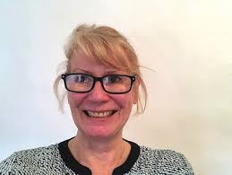 Supporting professional development and knowledge sharing in higher  education