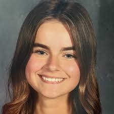 Mindy Storey's Instagram, Twitter & Facebook