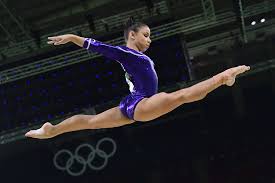 Madeira, flores e 15 distritos do continente com risco muito elevado de radiação uv. Who Is Brazilian Gymnast Flavia Saraiva Popsugar Latina