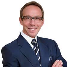 Julia Hake's Instagram, Twitter & Facebook