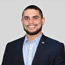 Justin Hallenbeck's Instagram, Twitter & Facebook