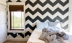 You don't want to overwhelm your sleeping space, but white (while a great option) bedrooms don't need a lot of square footage to be comfortable and colorful. How To Paint A Room Wagner Spraytech