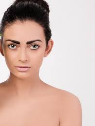 Younique Identity: Het geheim van mooie wenkbrauwen