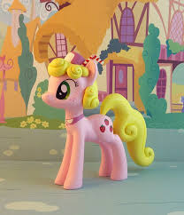 Strawberry Flo By Krowzivitch Deviantart Com On Deviantart Ponis Dibujos Princesa Luna