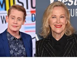 Macaulay Culkin Tears Up at Walk of Fame Reunion