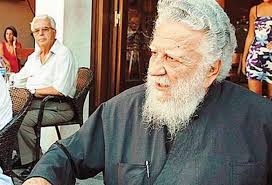 Γ) οπλίτες είναι οι υπαξιωματικοί, οι λιμενοφύλακες, οι στρατιώτες, οι ναύτες, οι σμηνίτες και οι μαθητές των. Krhth Pe8ane O Iereas Poy Telese Thn Khdeia Toy Kazantzakh Binteo Aftodioikisi Gr