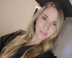 Amelia Forrest's Instagram, Twitter & Facebook