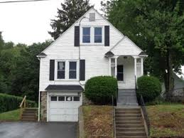 Find waterbury apartments, condos, townhomes, single family homes, and much more on trulia. 3 Bedroom In Waterbury Connecticut 06705 House For Rent In Waterbury Ct Apartments Com