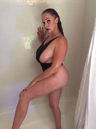 Over time, people approached her about modeling, and she eventually tried it, figuring that if she didn't like it, she could stop. Giannamichaels Gianna Michaels 04 10 2020 Onlyfans Siterip