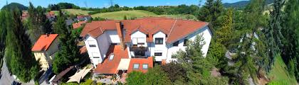 This beachfront property offers access to a balcony, free private parking and free wifi. Senioren Und Pflegeheim Haus Anna