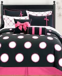 Black And White Quilt Sets Black White And Pink We Have A Ton Of It With Images Comforter Sets Full Comforter Sets Girl Beds
