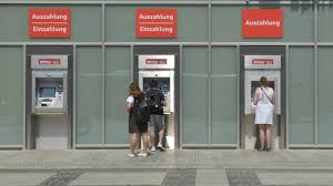 Hier findest du die beste bank für deine bedürfnisse. Girokonto Vergleich Banken Machen Es Kunden Oft Schwer Wirtschaft Sz De