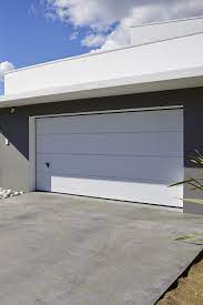 Porte De Garage Montana Sectionnelle Premontee Manuelle Porte Garage Garage Portes