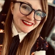 Lauren Kilroy's Instagram, Twitter & Facebook