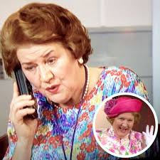 The Bucket woman fully mobile *📱*!*