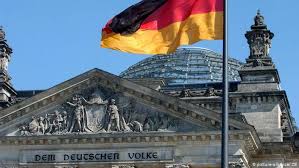 Der bundestag kann sich jedoch seinerseits mit einfacher. Gesetzgebung Zwischen Bundestag Und Bundesrat Deutschland Verstehen Dw 17 01 2012