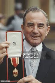 68 Sir Rex Hunt Photos & High Res Pictures