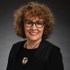 Dana Shinn's Instagram, Twitter & Facebook