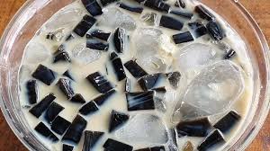 100 gram cincau hitam potong dadu. Es Cincau Hitam Pelepas Dahaga Dimanaja Com