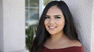 Daisy Bouza's Instagram, Twitter & Facebook