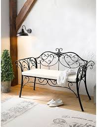 Banc De Jardin En Fer Forge Noir Helline Une Deco Exterieure Qui A Du Style Banc Jardin Deco Idee Deco