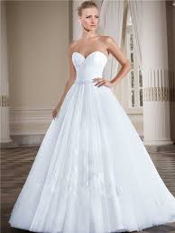Simple Ball Gown Strapless Sweetheart Tulle Lace Wedding Dress With Beading Belt Bridalgown Beadingbelt Ball Gown Wedding Dress Wedding Dresses Lace Ball Gowns