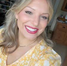 Katie Distefano's Instagram, Twitter & Facebook