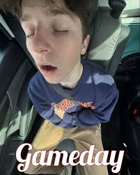 As our season comes to a close, we want to give a special thank you to our  seniors for their commitment and hard work. We wish them luck in college!