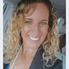 Shauna Hull's Instagram, Twitter & Facebook