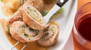 Carne di pollo 84% (57% sul prodotto finito), pancetta stufata [pancetta suino 90% (9% sul prodotto finito), acqua, sale, aromi, amido di finito), formaggio (latte, sale, fermenti lattici, caglio, colorante: Involtini Di Pollo In Padella 10 Ricette Con I Polli Aia