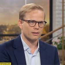 Arne Edlund's Instagram, Twitter & Facebook