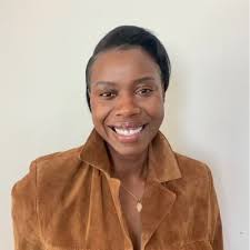 Since I became fascinated with Formula 1 culture, I took a cross-industry  step into learning more about the motorsports marketing world. From fan  engagement, brand & partnerships, licensing…