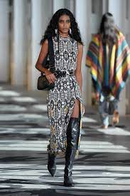 Etro Rtw Fall 2021 In 2021 Fashion Week Runway Brunch Fashion Seasonal Fashion